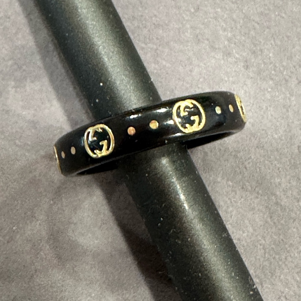 Gucci Black & Gold Icon Ring - Picture 3 of 8